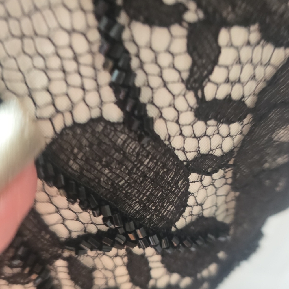 Carmen Marc Valvo Black Sheath Beaded Midi with Scoop Neck for Cocktail Events - Picture 6 of 6